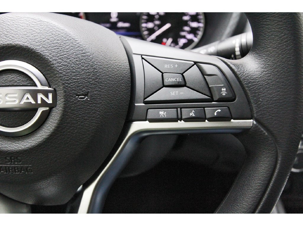 Certified 2025 Nissan Sentra SV FWD image 18