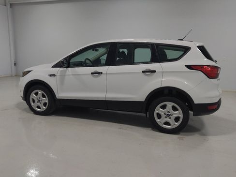 Used 2019 Ford Escape S FWD image 3