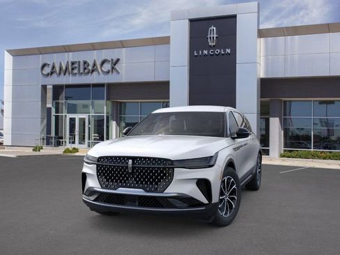 New 2026 Lincoln Nautilus Premier image 24