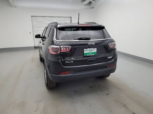Used 2018 Jeep Compass Latitude w/ Safe & Security Group AWD/4WD image 6