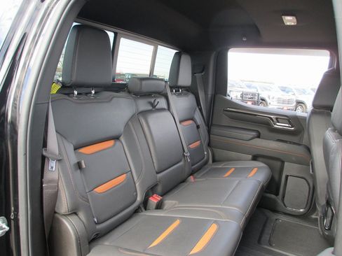 Certified 2023 GMC Sierra 1500 AT4 w/ AT4 Premium Package image 23