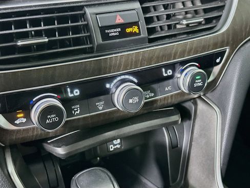 Used 2018 Honda Accord EX-L image 23