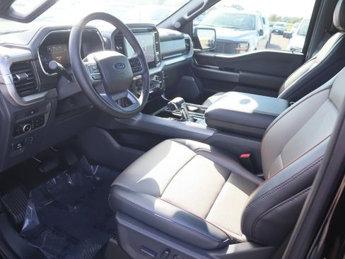 New 2025 Ford F150 Lariat w/ Equipment Group 501A Mid image 16