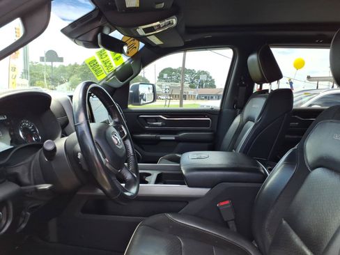 Used 2021 RAM 1500 Laramie w/ Sport Appearance Package AWD/4WD image 9