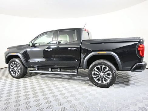 Used 2026 GMC Canyon Denali AWD/4WD image 3