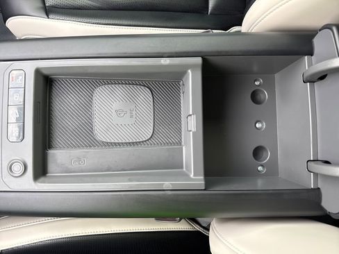 Certified 2024 Kia EV9 GT-Line AWD/4WD image 37