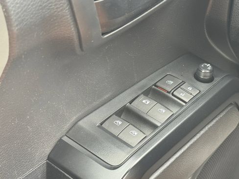 Used 2023 Toyota Tacoma SR AWD/4WD image 15