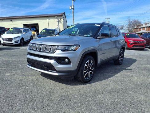 Certified 2022 Jeep Compass Limited AWD/4WD image 3