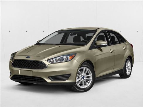 Used 2015 Ford Focus SE w/ SE Ecoboost Package image 1