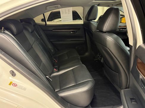Used 2013 Lexus ES 350 w/ Luxury Pkg image 21