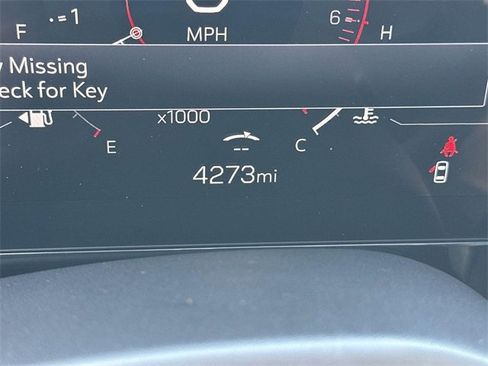 Used 2025 GMC Yukon XL Denali image 11