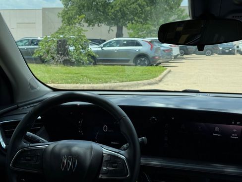 Used 2025 Buick Encore GX Preferred FWD image 34