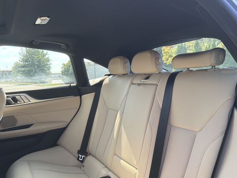 Used 2023 BMW i4 eDrive40 w/ Premium Package RWD image 9