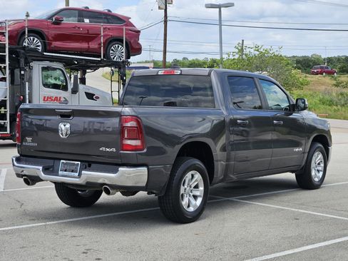 Used 2024 RAM 1500 Laramie AWD/4WD image 6