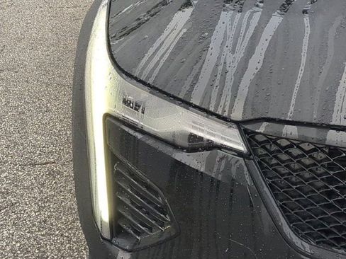 Used 2023 Cadillac CT4 V w/ Navigation Package image 9