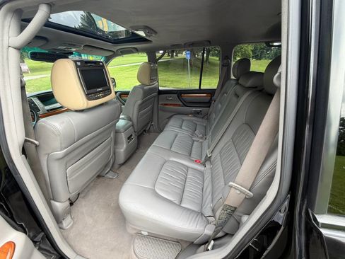 Used 2007 Lexus LX 470 4WD image 90
