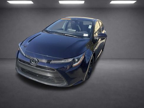 Used 2024 Toyota Corolla LE FWD image 32