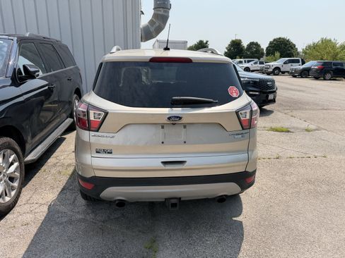 Used 2017 Ford Escape Titanium AWD/4WD image 9
