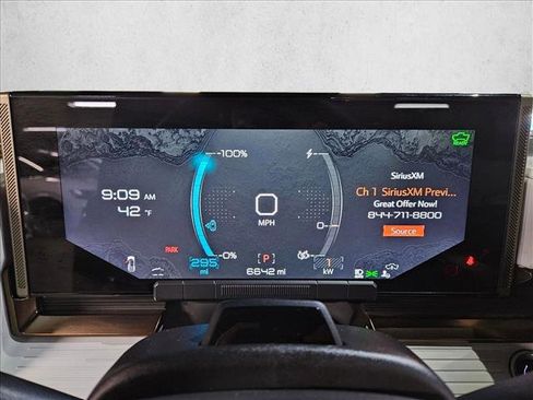 Used 2025 GMC Hummer EV 2X image 11