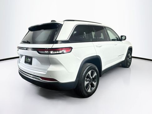 Used 2023 Jeep Grand Cherokee 4WD 4xe image 9