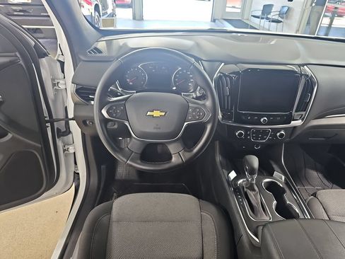 Certified 2023 Chevrolet Traverse LT FWD image 22