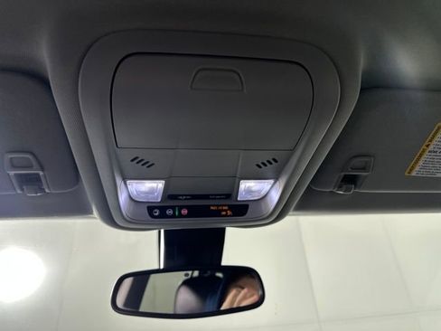 Used 2020 GMC Terrain SLT image 24