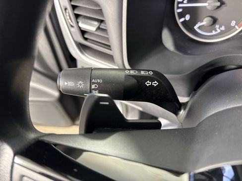 Certified 2023 Nissan Rogue SV image 16