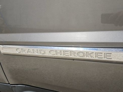 Used 2008 Jeep Grand Cherokee Limited w/ Quadra-Drive II 4X4 Group image 36