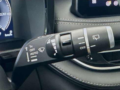 Used 2026 INFINITI QX60 Luxe w/ Family Package image 15