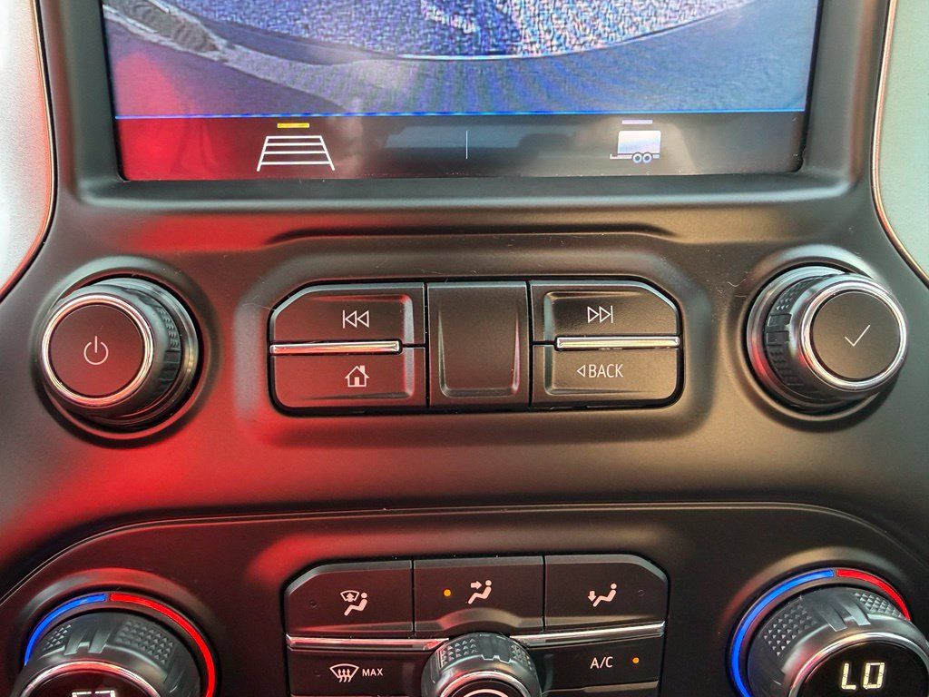 Used 2019 Chevrolet Silverado 1500 LT w/ All-Star Edition AWD/4WD image 6