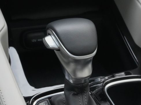 Used 2025 Kia Telluride EX w/ EX Captain's Chair Package image 28