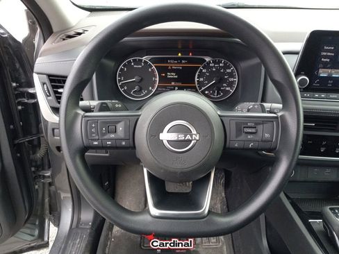 Used 2023 Nissan Rogue S image 20