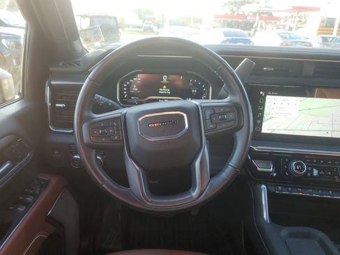 Used 2024 GMC Sierra 3500 Denali Ultimate image 11