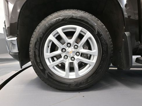 Used 2019 Chevrolet Silverado 1500 LTZ image 18