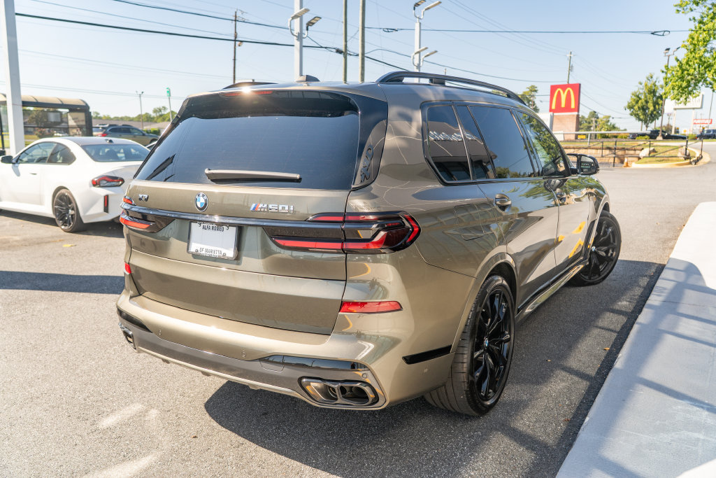 Used 2026 BMW X7 M60i AWD/4WD image 9