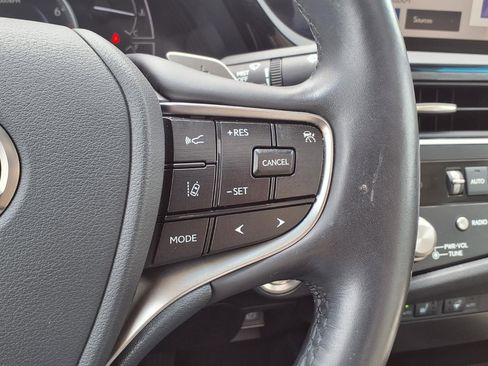 Used 2023 Lexus ES 350 w/ Premium Package FWD image 23