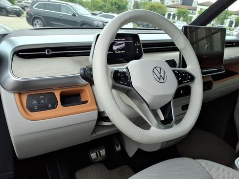Used 2025 Volkswagen ID. Buzz 1st Edition AWD/4WD image 16
