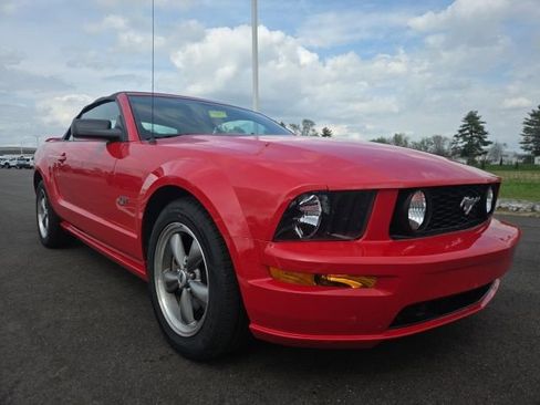 Used 2006 Ford Mustang GT image 1
