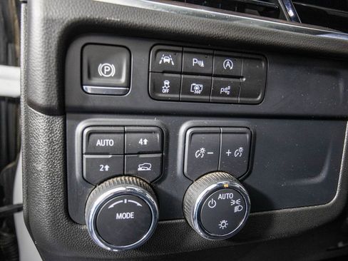 Used 2025 Chevrolet Tahoe LT image 28