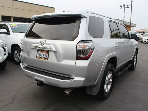 Used 2015 Toyota 4Runner SR5 Premium image 7