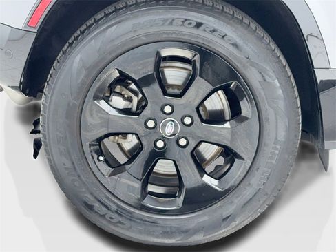 Used 2024 Land Rover Defender 110 X-Dynamic SE image 56