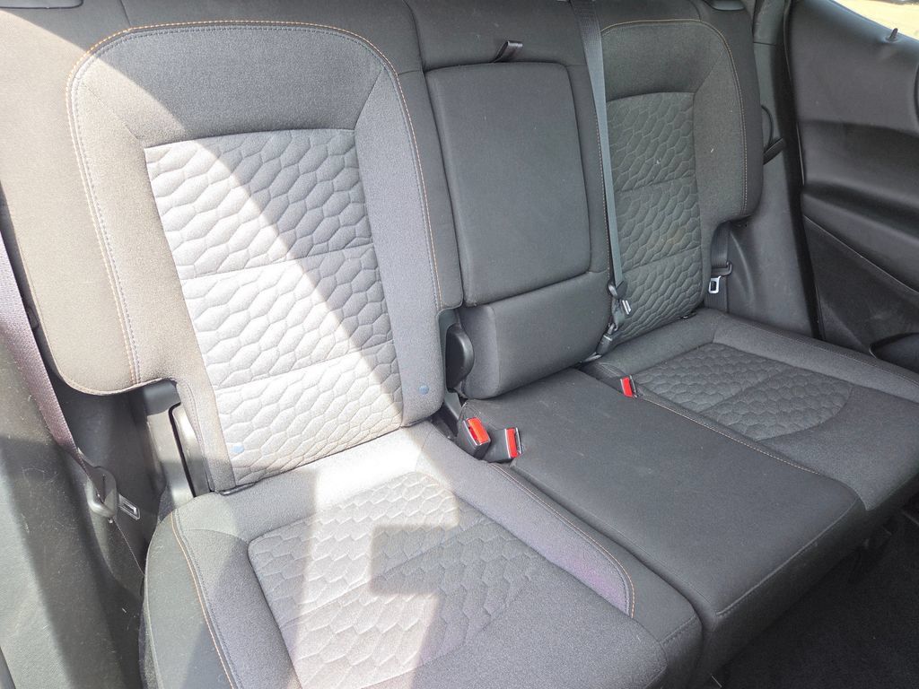 Used 2020 Chevrolet Equinox LT FWD image 25