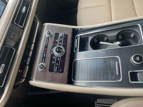 Used 2022 Lincoln Aviator Reserve image 28