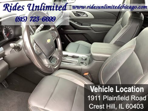 Used 2019 Chevrolet Traverse LT w/ LT Premium Package AWD/4WD image 17