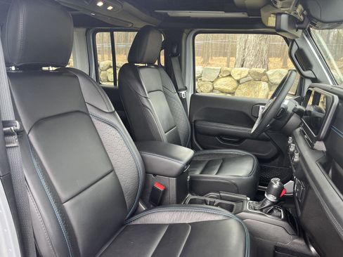 Used 2024 Jeep Wrangler High Altitude image 5