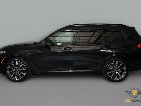 Used 2021 BMW X7 M50i image 5
