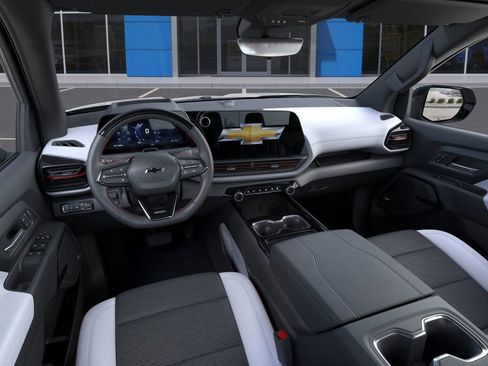 New 2025 Chevrolet Silverado EV RST image 15