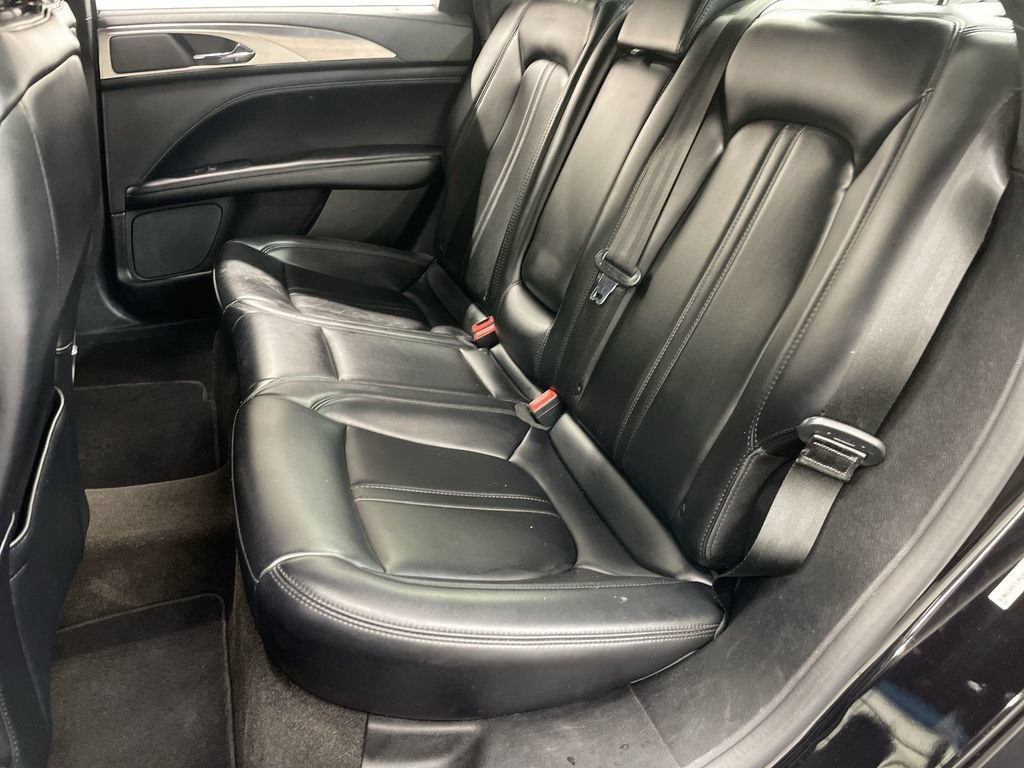 Used 2020 Lincoln MKZ FWD image 17