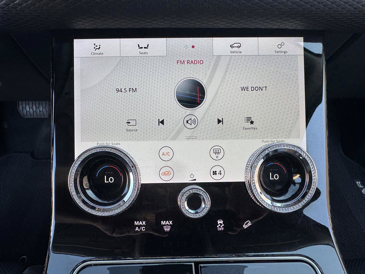 Used 2020 Land Rover Range Rover Velar S AWD/4WD image 41