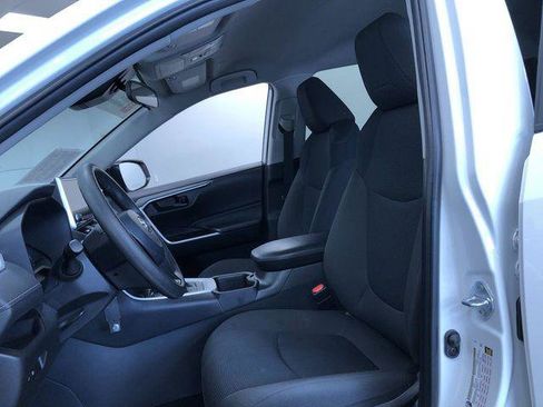 Certified 2025 Toyota RAV4 LE AWD/4WD image 18